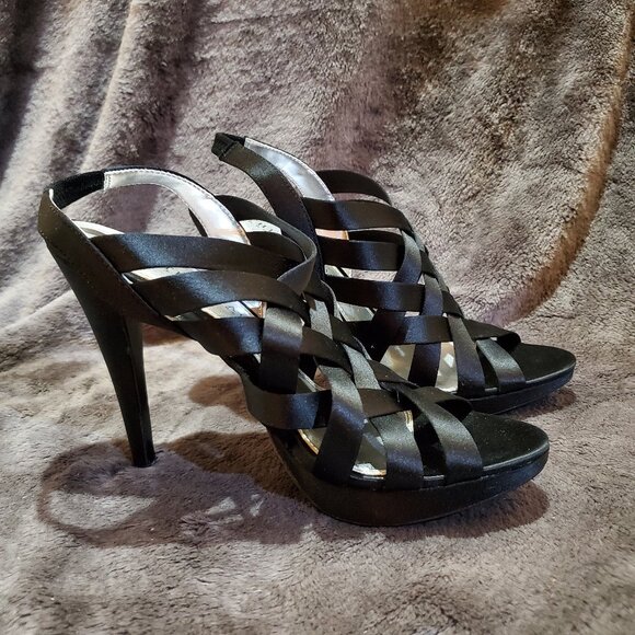 White House Black Market Women's 9M Juliet Black Strappy Sling Back Sandals - Picture 1 of 15